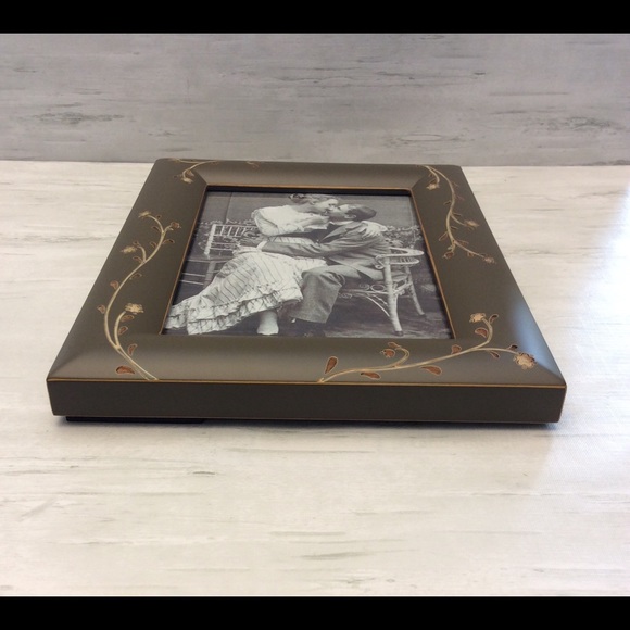 Burnes of Boston  Rare Woods Picture Frame 5/7 - Picture 7 of 8